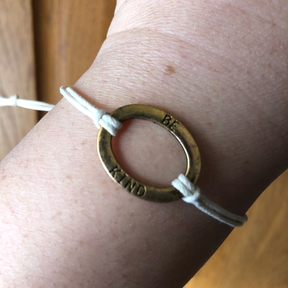 Be Kind adjustable bracelet